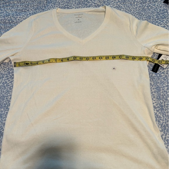 Preswick & Moore Woman’s V-Neck Shirt NWT XL - Picture 6 of 7